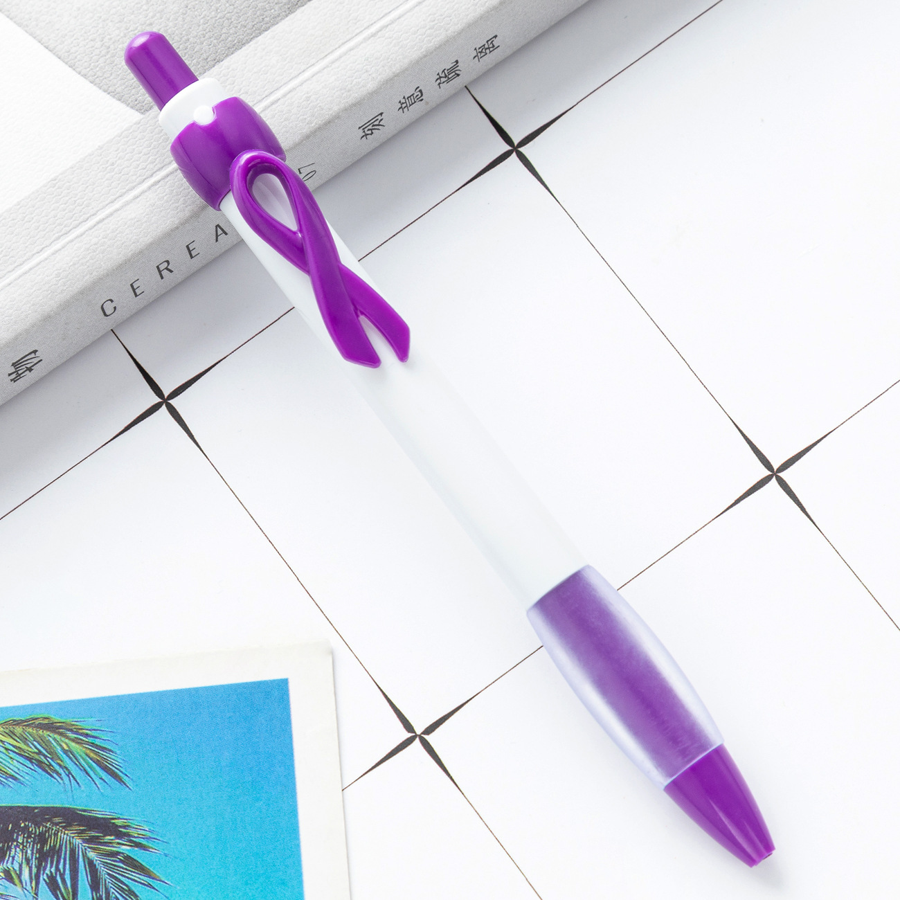 En stock cinta bolígrafo publicidad arco prensa pluma creativa SIDA propaganda mini pluma de cinta de regalo