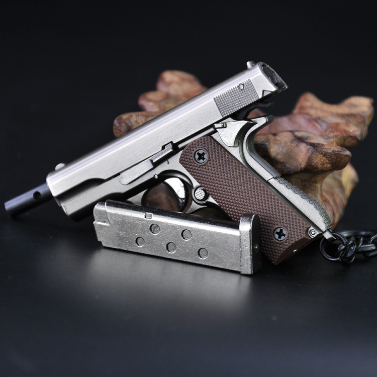 1:3 Colt 1911 2.jpg