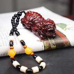 Wholesale factory small leaf zitan wood carvings of the auspicious Pìxiū, wooden cultural artifact pendants, car keychains, and handles