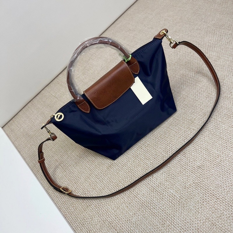 高品質の新しいショートハンドルの小さなハンドバッグ、女性用シングルショルダー、長いストラップ付き、パンチングクロスボディバッグ、ナイロン餃子バッグ|undefined