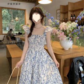 小飞袖连衣裙夏季2026新款小清新法式温柔背带裙修身高腰显瘦长裙