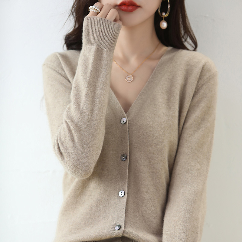 春と秋の新型vネックニットカーディガンの女性服のゆったりとした大きいサイズの純色のセーターの短いコートの上着|undefined
