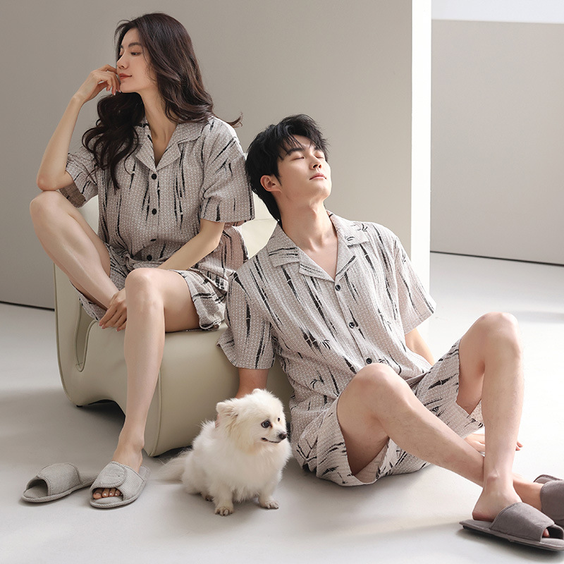Pajamas de algodón para mujeres 2025 nuevo hombre de verano gran pareja de mangas cortas para mujeres con cojín de pecho conjunto de ropa para el hogar