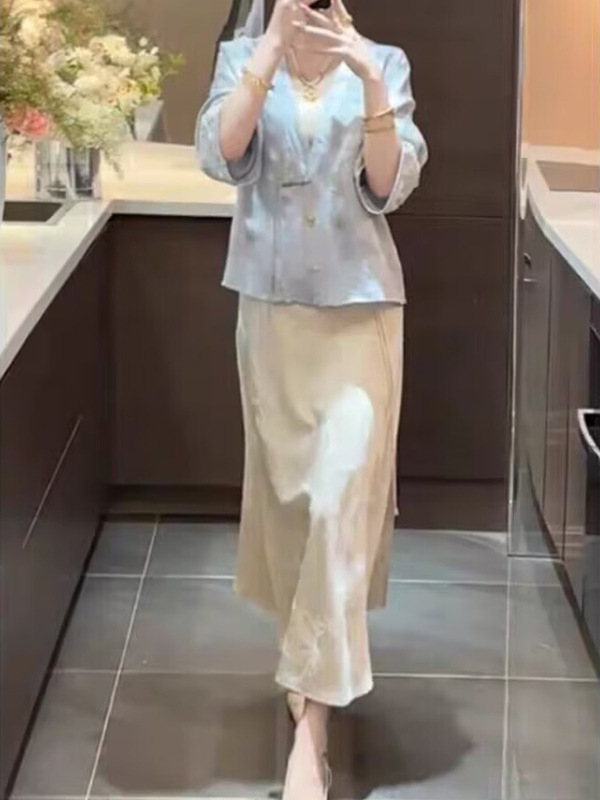 新中式窈窕2025新款秋季气质复古刺绣提花上衣+半身裙两件套装女|undefined