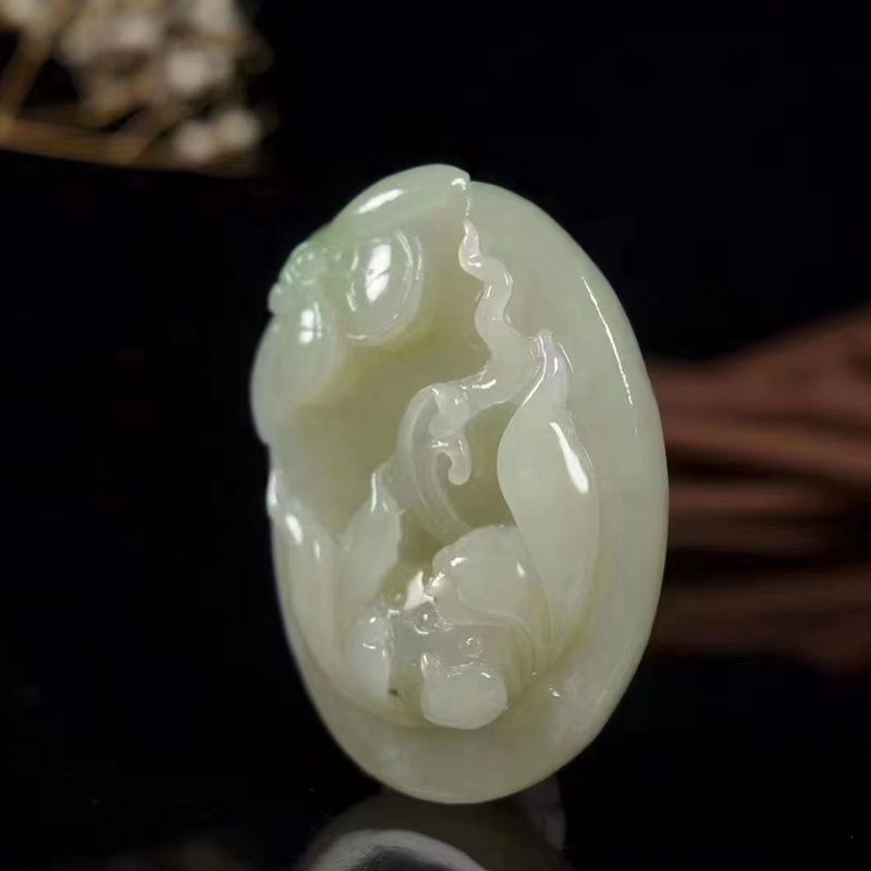 玉器工艺品天然新疆和田玉昆仑玉飘翠色玉石莲花吊坠玉蜻蜓挂件