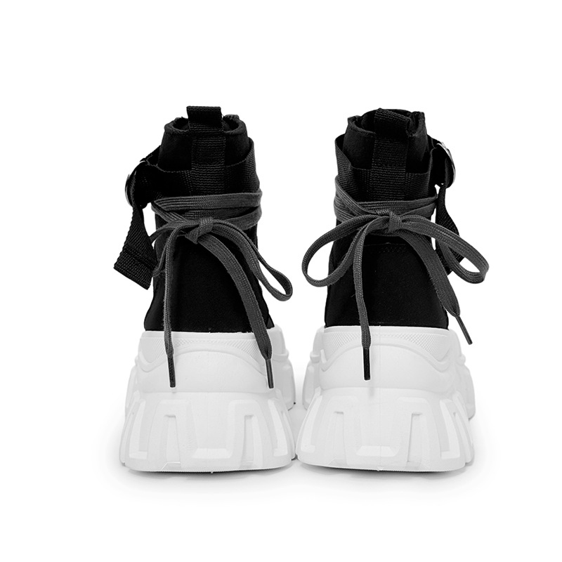 흑백 + 짙은 녹색 신발끈 + 키높이