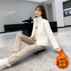 冲锋衣、裤;男式羽绒服;户外休闲衣裤