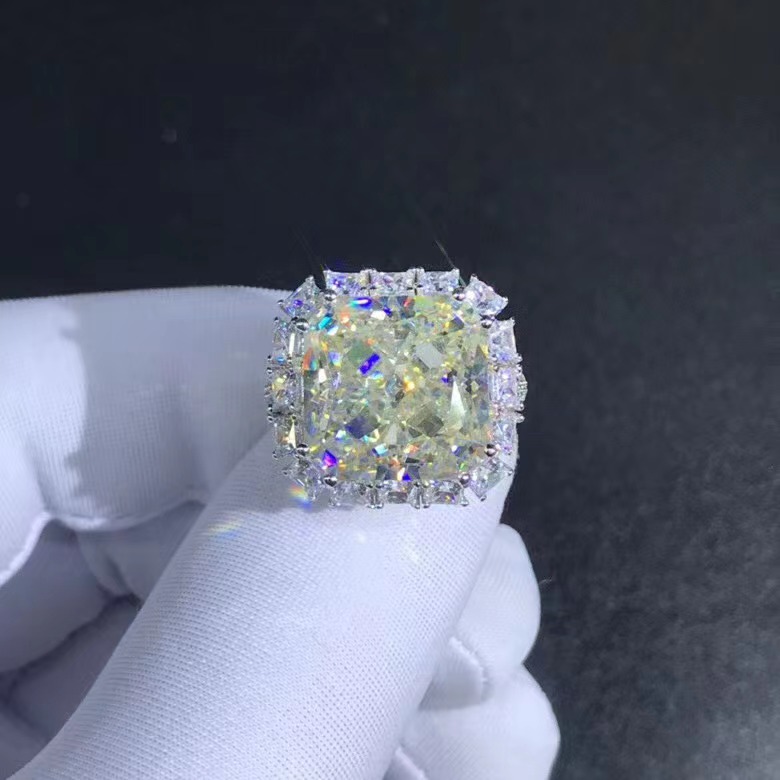 Ledean diamante corte blanco anillo de diamantes de alto carbono S925 plata gruesa platino galvanizado anillo de plata Pequeño Libro Rojo Venta caliente