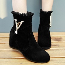 秋冬短靴女2025新内增高马丁靴蕾丝花边侧拉链单靴棉靴矮个子女鞋