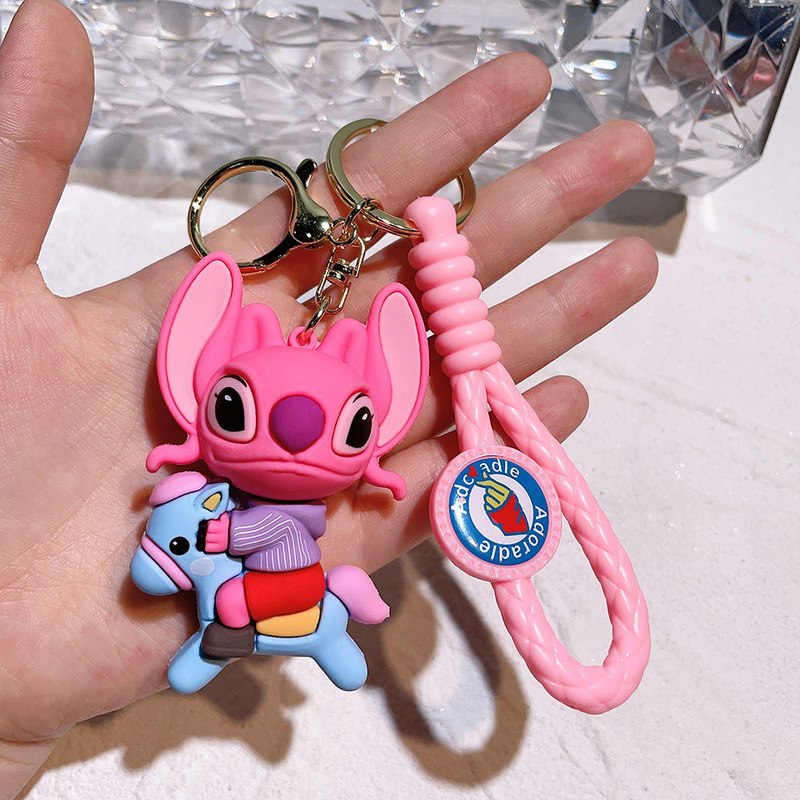 クラシックな立体人形キーホルダーアクセサリー pvc 人形マシンホリデーギフトペンダントクロスボーダーキーホルダー|undefined