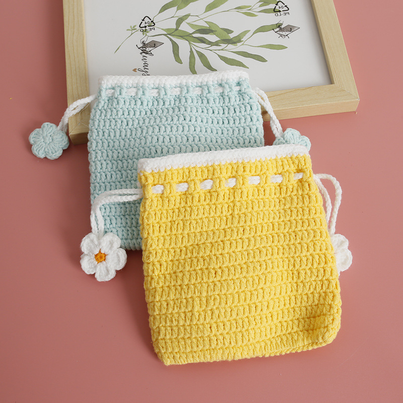 Bolsillo de gancho de lana dulce para chicas pequeñas bolsas de gancho de mano frescas bolsas de cambio de cuerda de pulpa de tulipas productos terminados