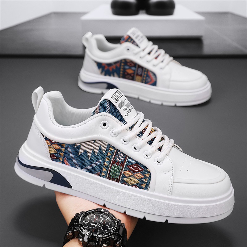 Primavera nuevos zapatos de cuero transpirables de cuatro estaciones para hombres, zapatos bajos casuales de todo fósforo para estudiantes de moda, zapatos deportivos de moda para hombres