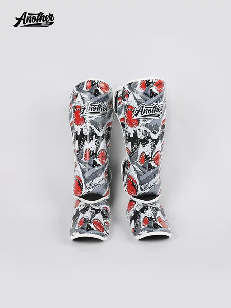 Muay Thai boxing leg guards, professional adult men's kickboxing shin guards, thickened calf and shin protectors with foot and ankle support, also suitable for children