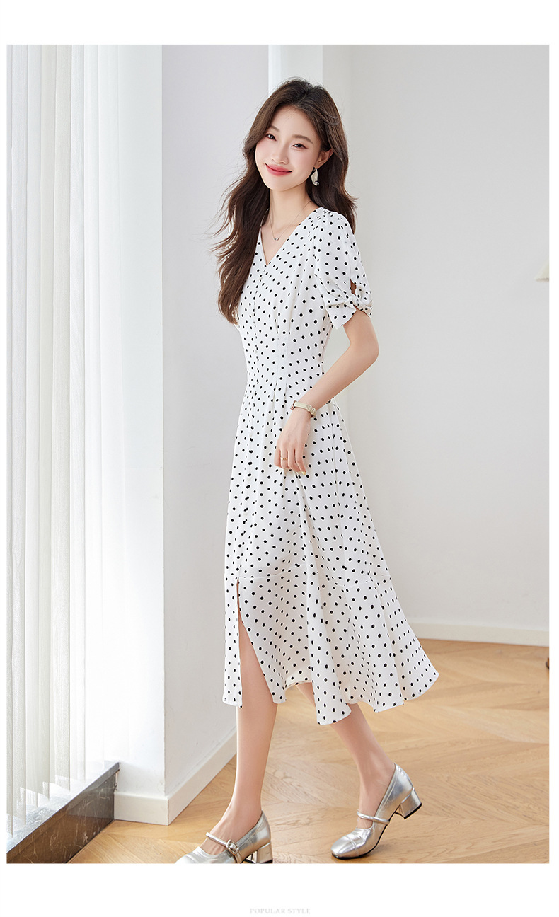 Váy liền chấm bi cổ chữ V dáng dài chiết eo thon gọn — Màu đen, Màu trắng, Màu đỏ chi tiết 20