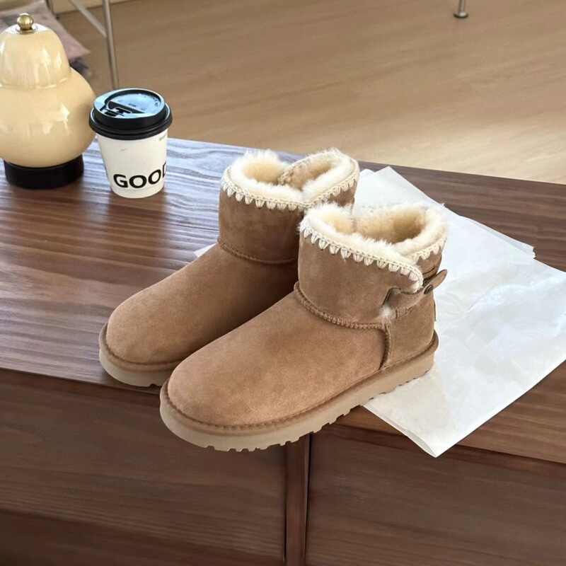 桑坡村女皮毛一体手工编织毛线铜扣皮带按扣短筒加绒加厚棉雪地靴|undefined