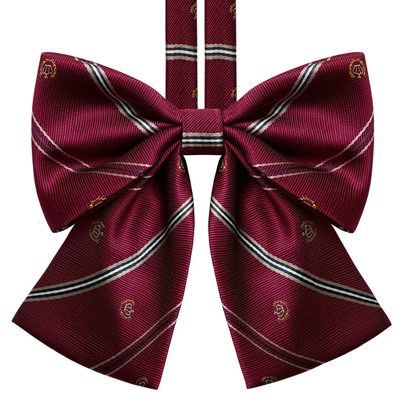 Корейская версия винно-красной короны леди JK воротник