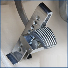 汽车锁;汽车清洁工具;车用置物袋