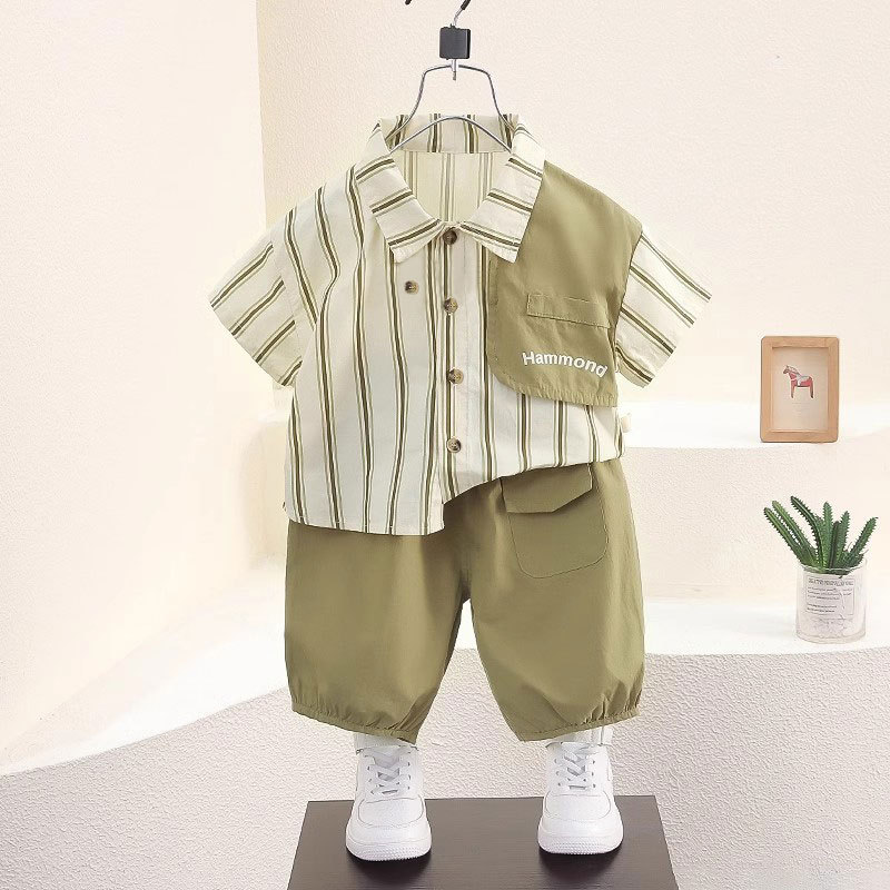 7818 traje de camisa de verano para niños 2025 nuevo bebé de manga corta de dos piezas ropa de calle frita de verano para niños delgada