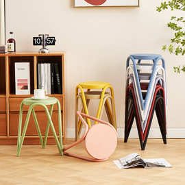 北欧新款塑料凳子加厚成人家用简约时尚可叠放三角凳节省空间椅子