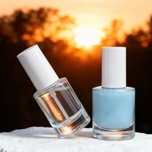 �S��ֱ�N?�A��ƿ30ml����͸���۵׾��A������ƿ��y�۵�Һ���yƿ