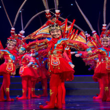 ��ͯ�¹�Ӣ����ݳ�������Խ��ԥ���������ݷ��bС����Ůͯ�赸��