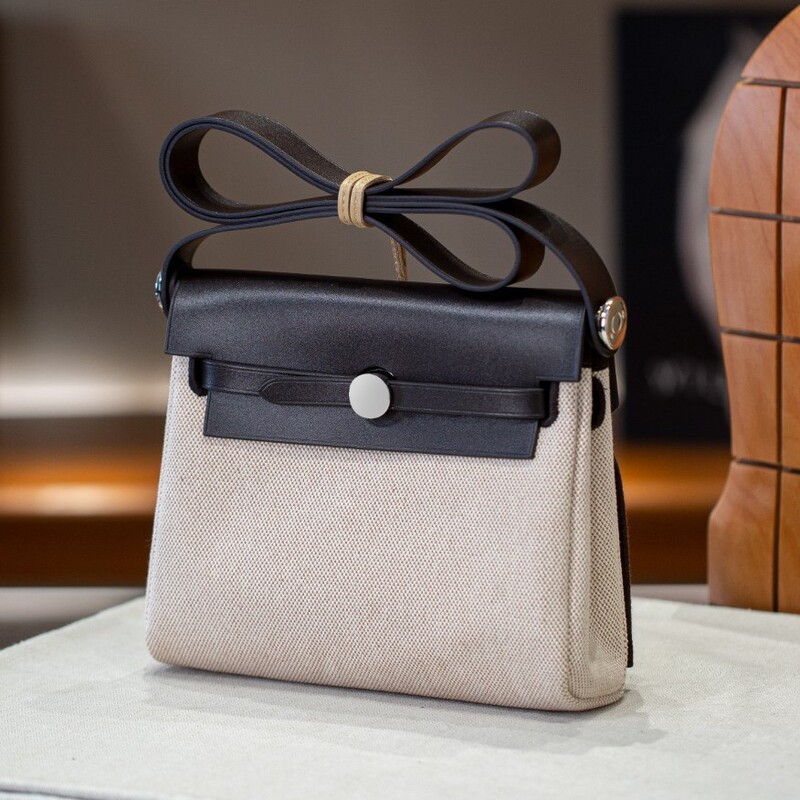Cross-Border Hot-Selling Herbag Canvas and Leather Bag with Waxed Thread Stitching, Fashionable Commuter Shoulder and Crossbody Bag