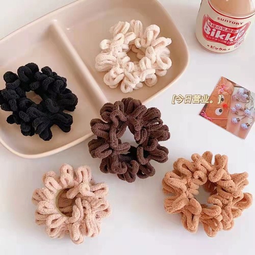 Milky brown plush hair band for female Internet celebrities, new exquisite hair rope for women, Korean rubber band, simple temperament, headband headwear