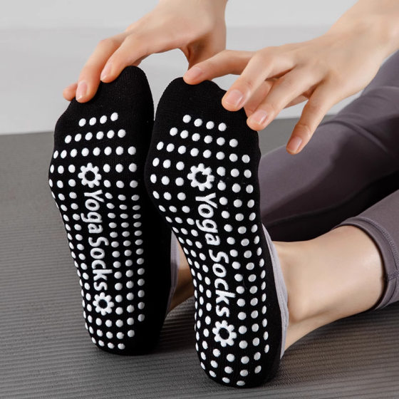 Yoga socks children's professional non-slip summer short fitness dance Pilates sports socks mid-tube floor socks cotton