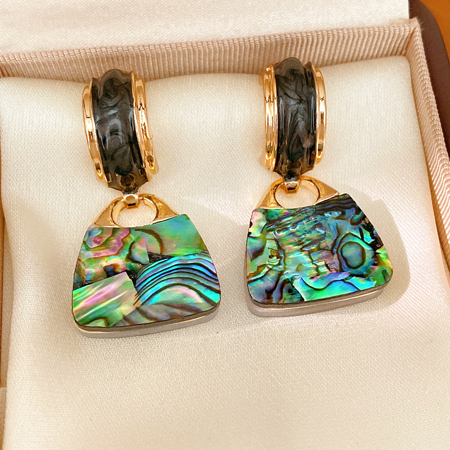 Medieval vintage aguja de plata resina bolsas cuadradas pendientes retro nicho pendientes ligero lujo alta sensación de pendientes para mujeres