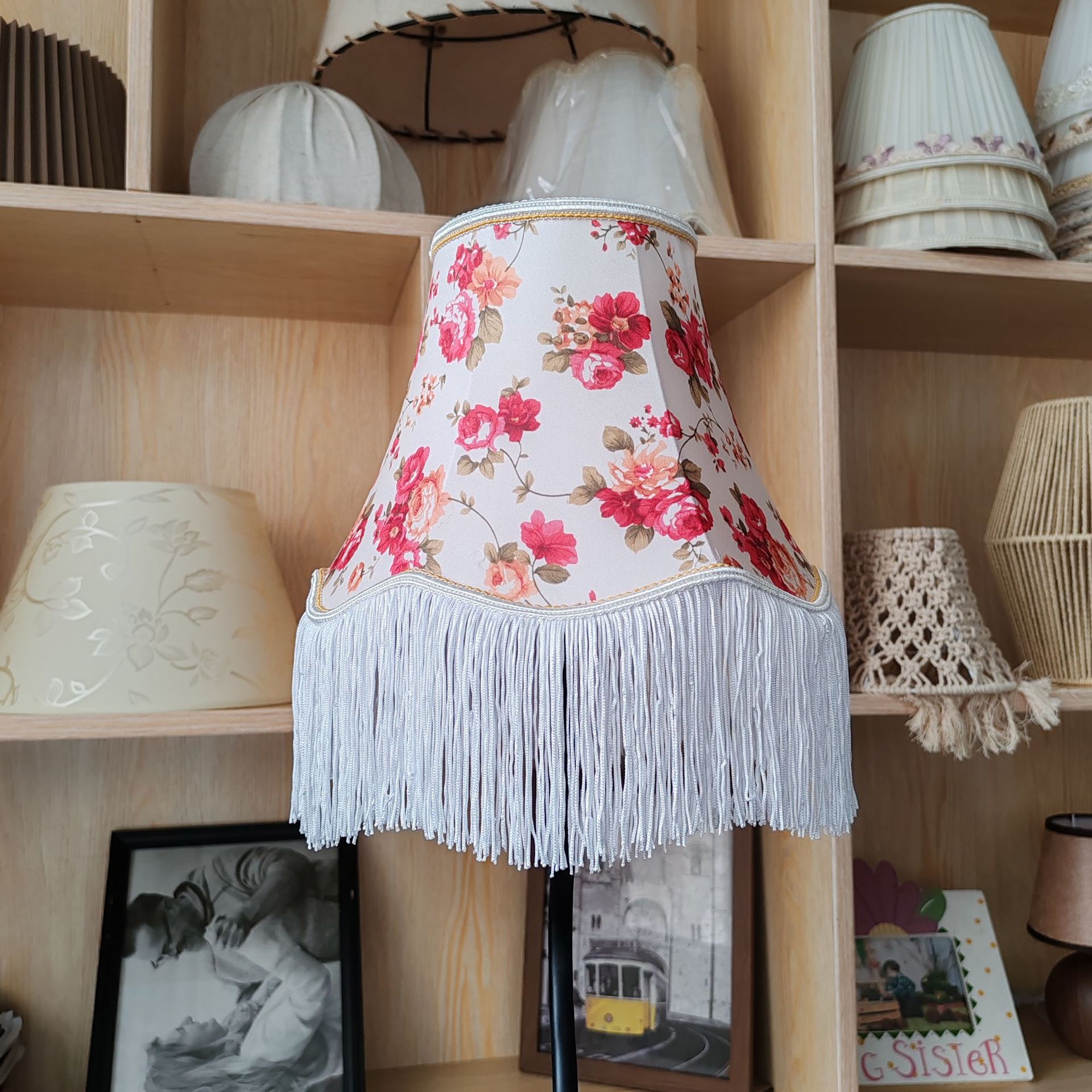 Xianfan accesorios de la lámpara de pie lámpara de mesa de encaje cubierta de la cáscara pantalla antiguo estilo retro princesa Europea estilo pastoral