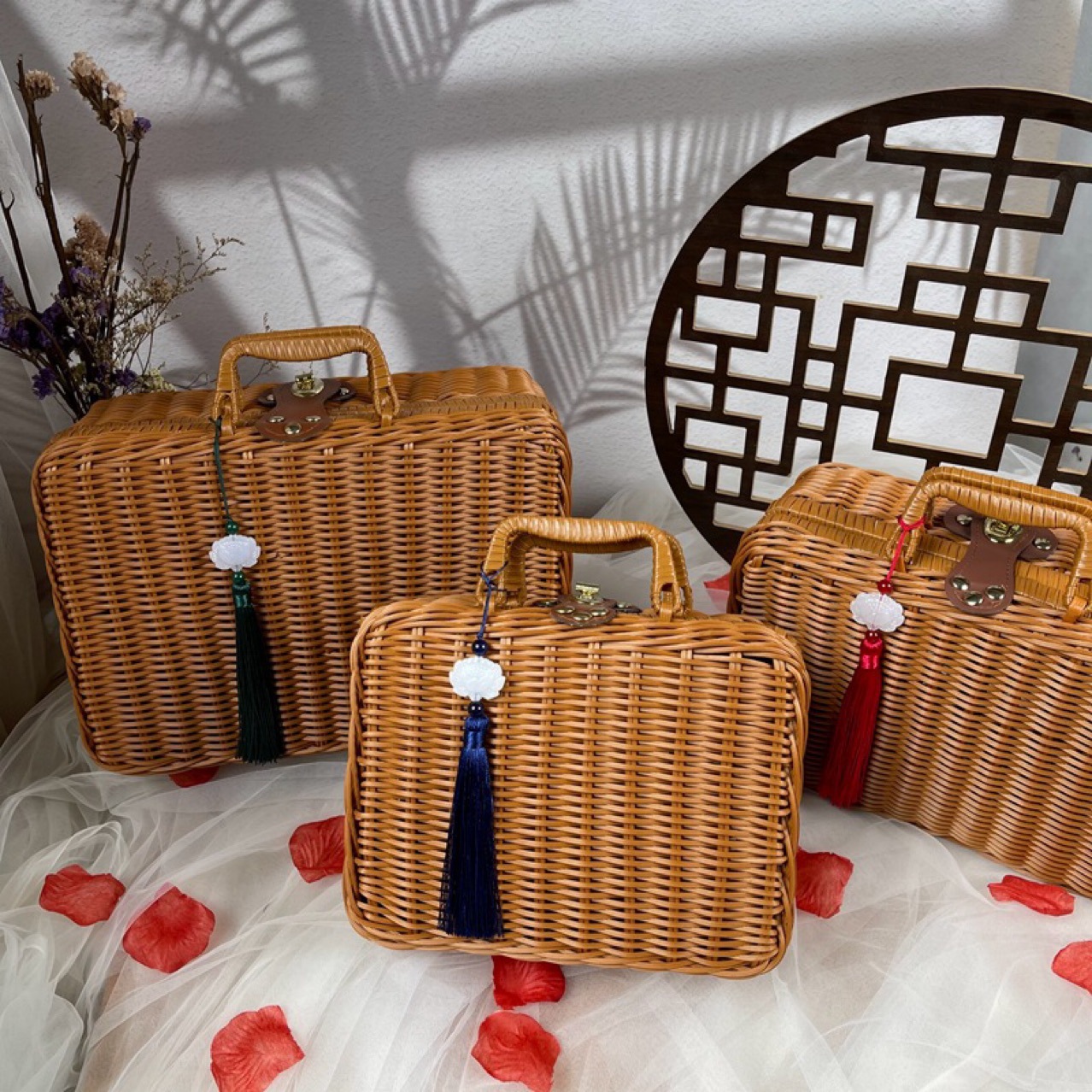 Dama DE HONOR caja de regalo de almacenamiento de mano estilo de moda ratán-como caja de almacenamiento de suministros de limpieza caja de almacenamiento maleta ramo