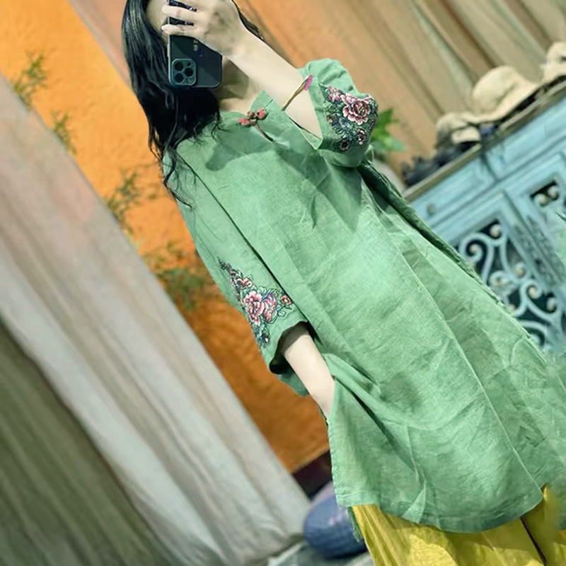 2026 Spring/Summer Vintage Artistic Embroidered Cotton and Linen Buttoned Qipao Dress Casual Mid-Length Dress for Women