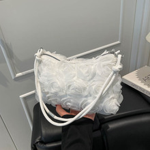 �¿�r��õ�廨�����2025���±�y����朗l����μ�б�����Ů