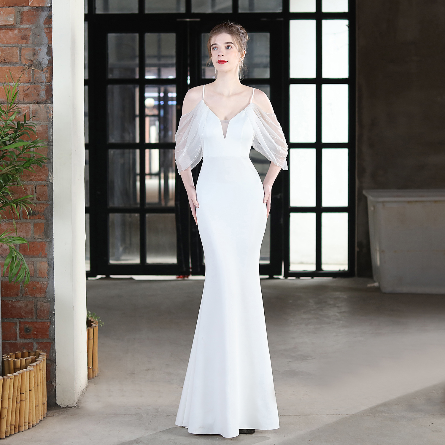 18667 # Long Strapless Gown for Toast at Bridal Banquet, Slim Fit Mermaid Dress for Wedding, Car Model, and Exhibition