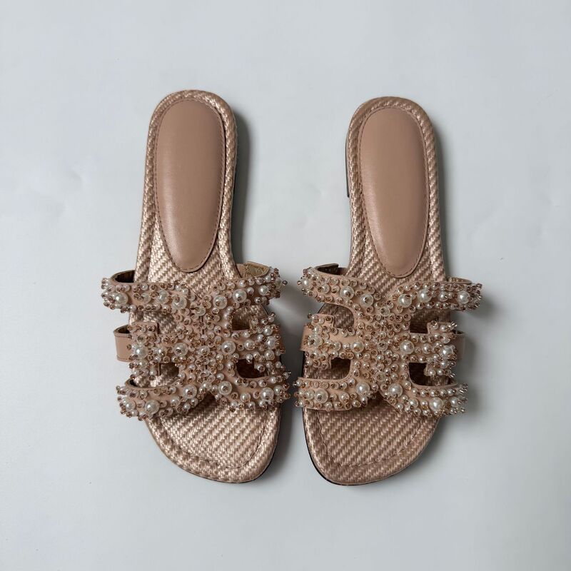 [in Stock] Hot-Selling Beaded Square-Toe Slippers for Women, Outdoor Wear, 2026 Summer New Style, Flat-Soled Sandals