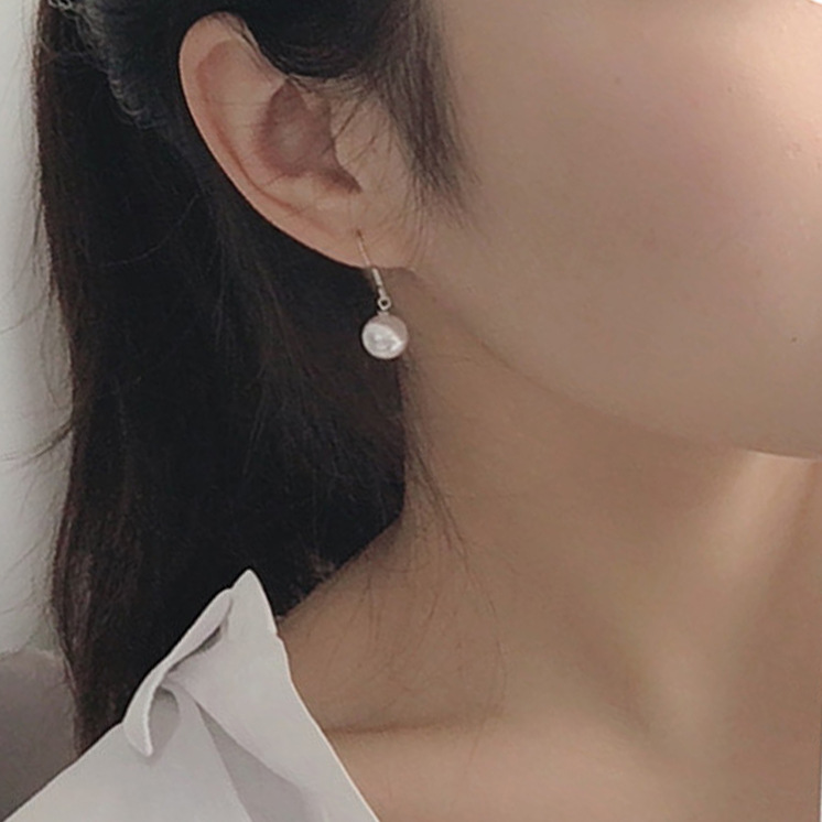新款仿珍珠耳饰品法式复古珍珠耳环简约耳钩吊坠气质女神百搭耳钉