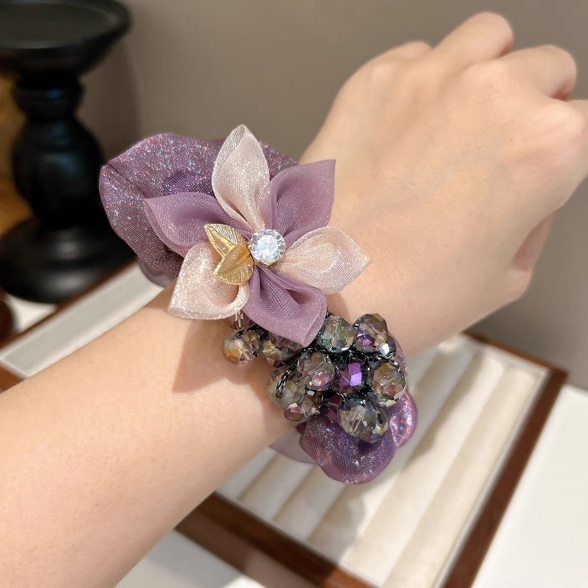 보라색 금박 머리끈