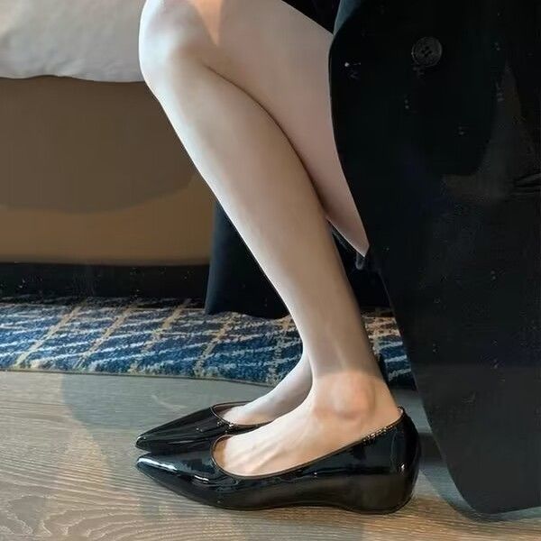 검은색