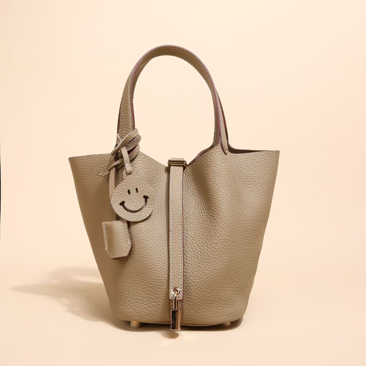 2025新款头层牛皮菜篮子包高级感时尚百搭大容量水桶包真皮手提包