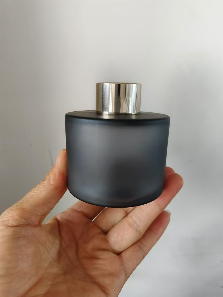 반투명 회색(캡이 없는 베어 병); 120ML