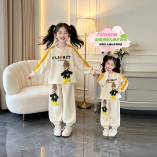 女童休闲套装秋季2026新款儿童独特立体小熊卫衣春秋阔腿裤两件套