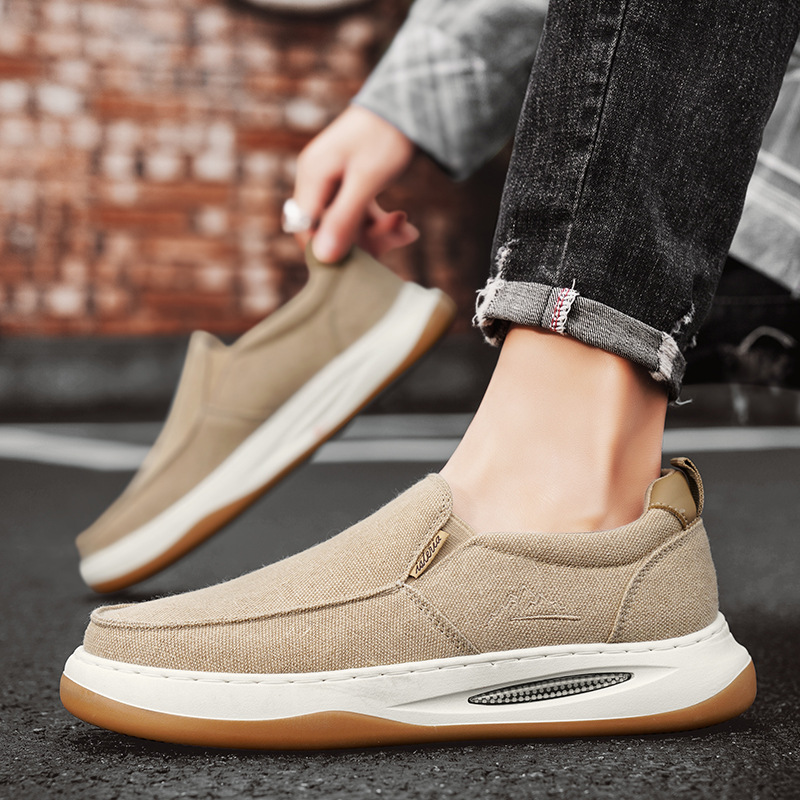 Zapatos de hombre nuevo 2025 zapatos de lona de verano transfronterizos deportes zapatos perezosos de un pie zapatos casuales de hombre al por mayor