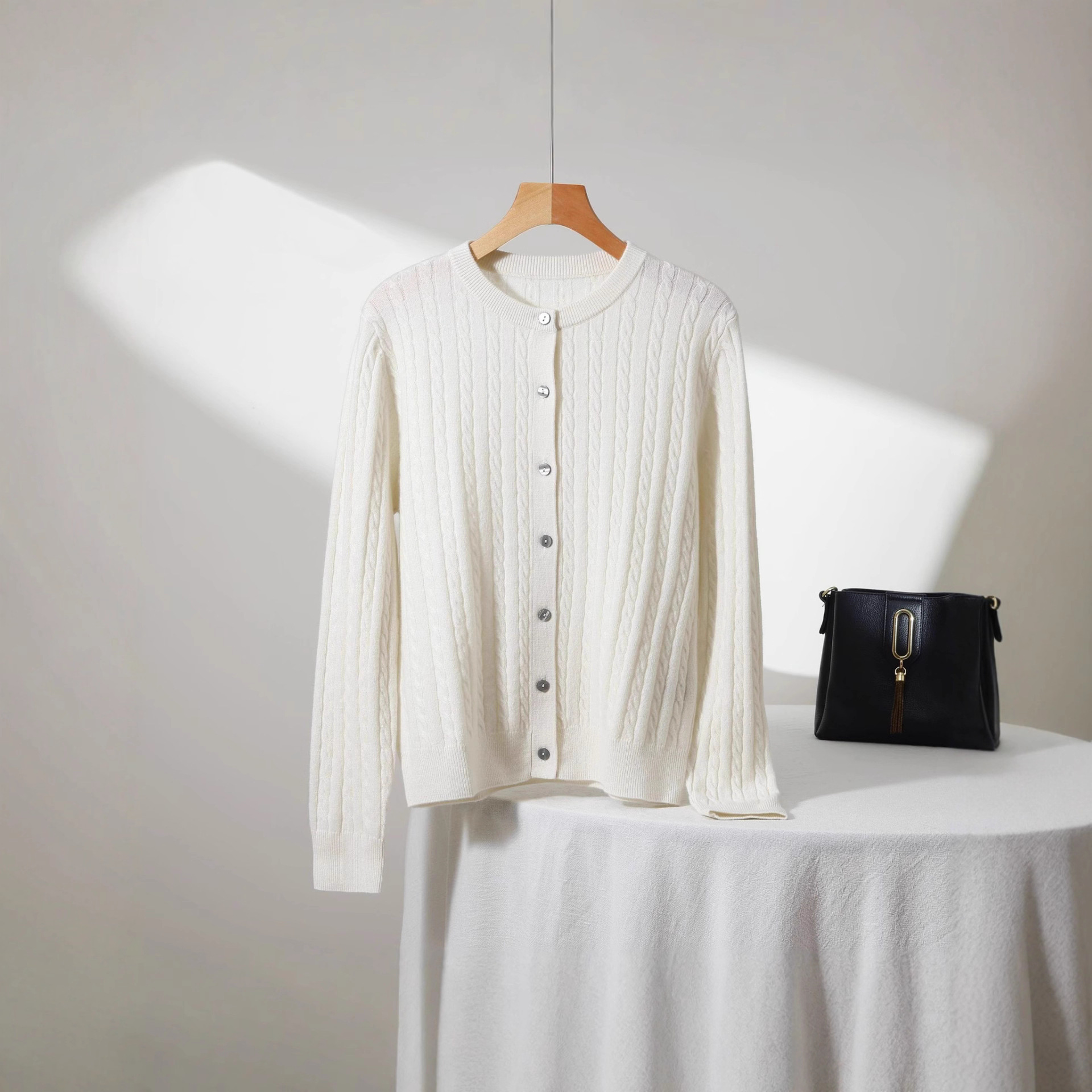 秋冬新款100%小羊羔绒女针织开衫时尚经典圆领麻花宽松百搭上衣