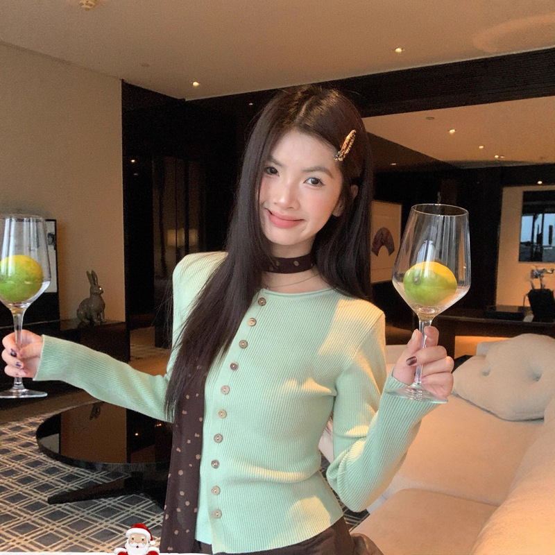 Super Stylish Korean-Style Tops, Early Autumn Green Super Pretty Knitwear for Women, 2025 New Sweater Models