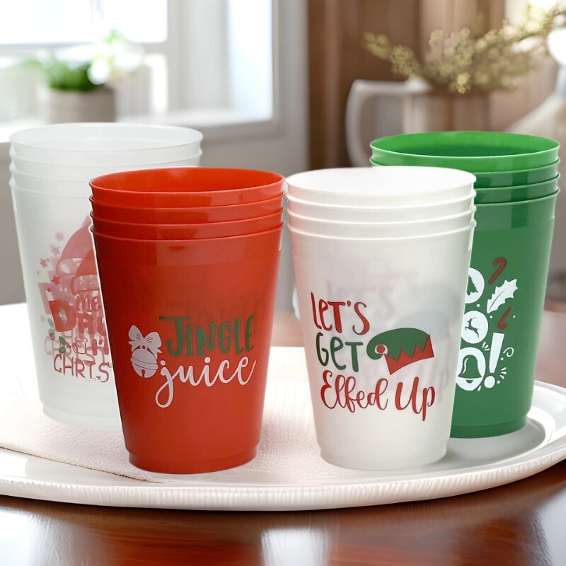 Four Design Plastic Christmas Mug 16 oz Reusable Mug For Holiday Party Supplies Decoration