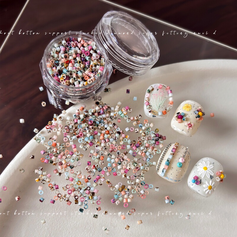 New Picasso-style vintage nail art accessories, beads, niche oil painting style, cute mixed-color nail decorations wholesale New Picasso-style vintage nail art accessories, beads, niche oil painting style, cute mixed-color nail decorations wholesale
