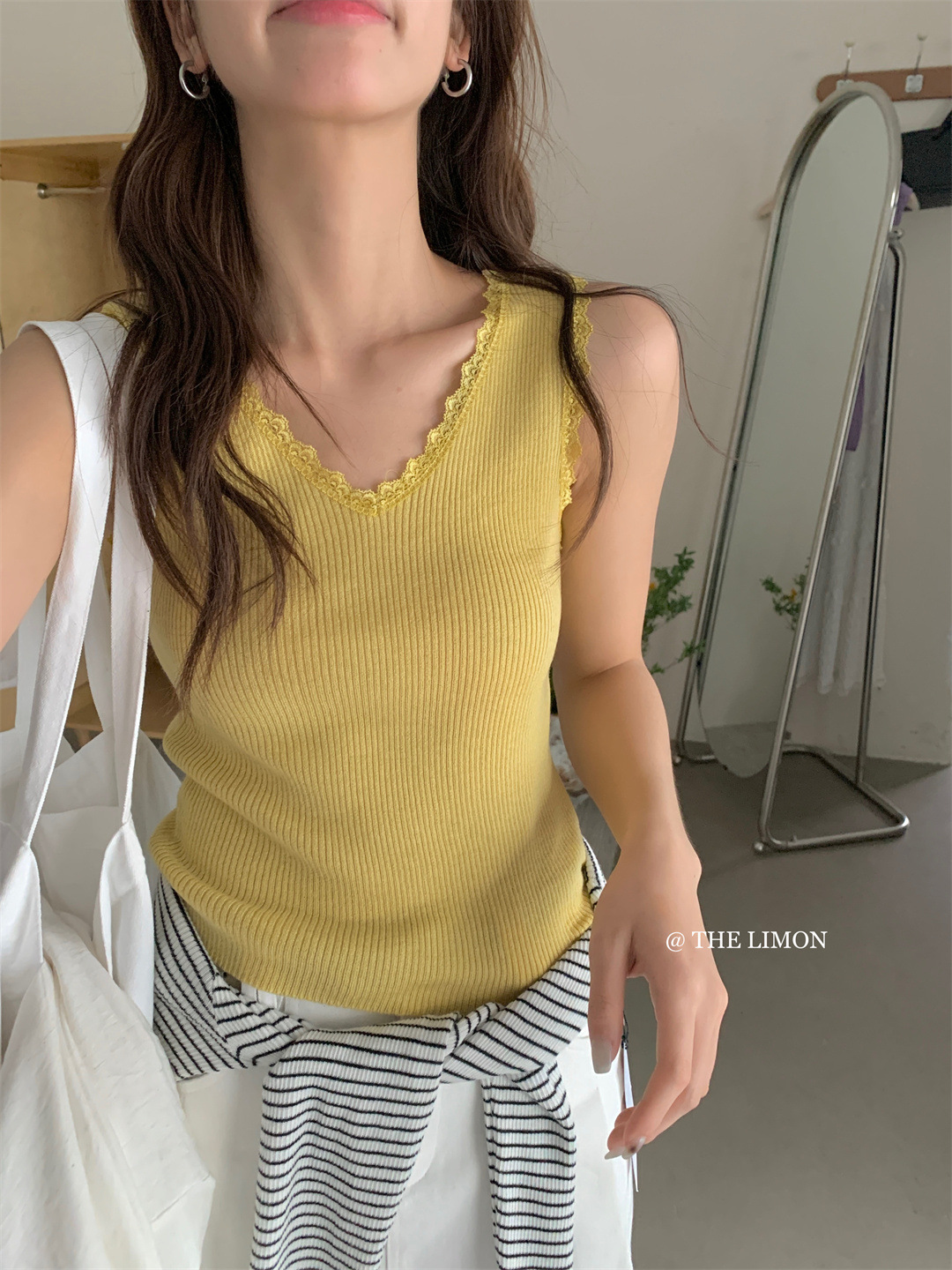 The limon limón té verde encaje con cuello en V puro estilo chaleco de punto camisola mujer delgado y delgado image 6