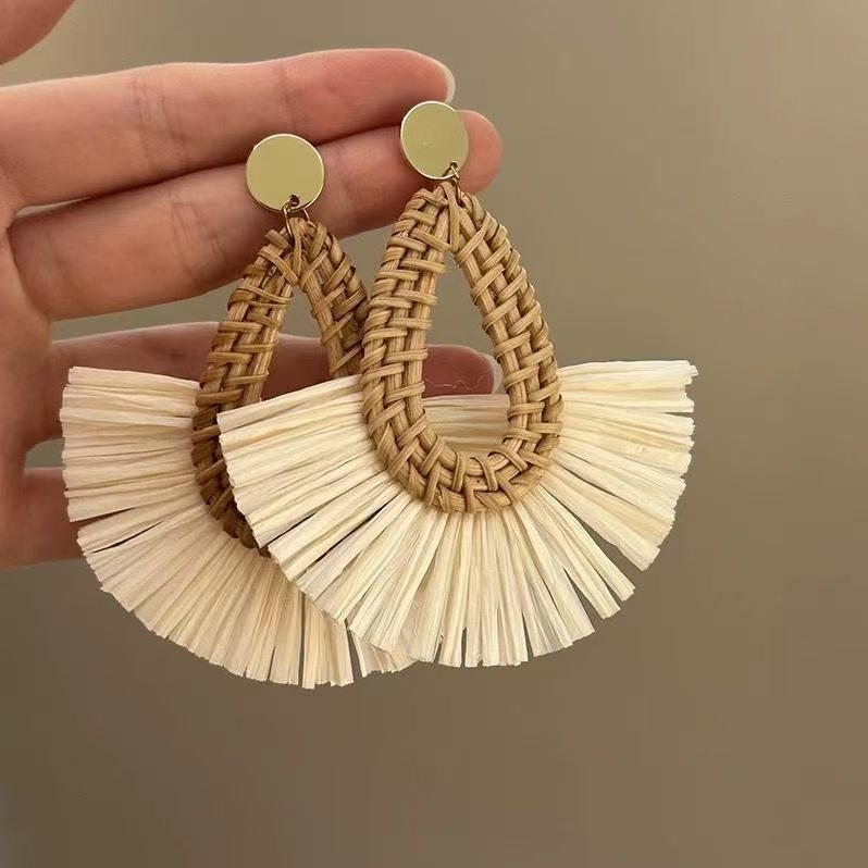 Caña de caída pendientes simple gancho bohemio nicho de moda temperamento de alta sensación auriculares al por mayor mujeres image 7