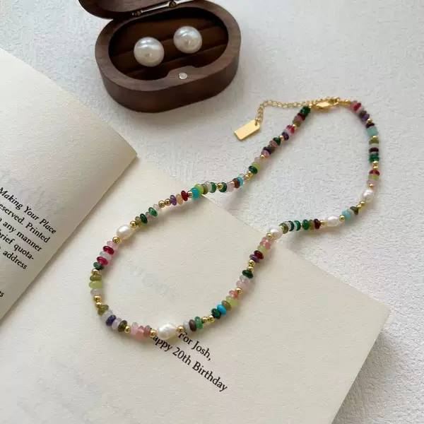 2026 New Model Natural Stone Pearl Colorful Glass Dopamine Beaded Necklace Light Luxury Niche Chain Choker Pendant