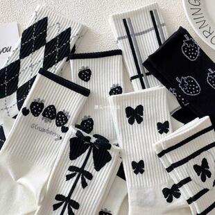 Black strawberry socks women's mid-calf length socks Japanese bow spring and autumn ins high-looking students all-match deodorant stockings